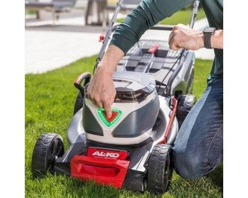 Купить Аккумуляторная газонокосилка Al-Ko 46.2 Li SP-W Comfort c 2 АКБ 36V 4Ah и ЗУ 123011