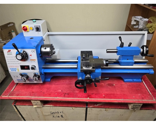 Купить Токарно-винторезный станок JP GX250VS 250x500 750W