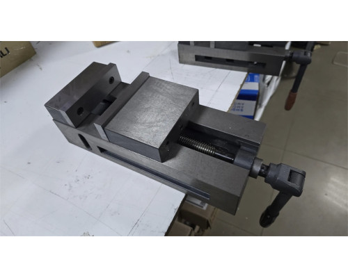 Купить Тиски станочные прецизионные QM16100N жестко-фиксирующие