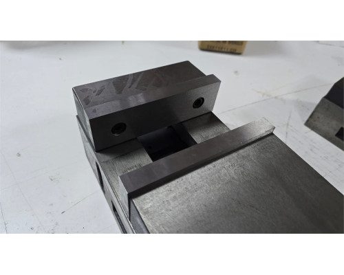 Купить Тиски станочные прецизионные QM16100N жестко-фиксирующие