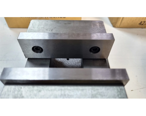 Купить Тиски станочные прецизионные QM16160 поворотные тип 3418