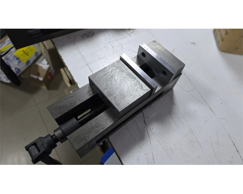 Купить Тиски станочные прецизионные QM16160N жестко-фиксирующие
