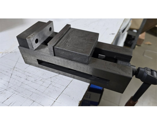 Купить Тиски станочные прецизионные QM16160N жестко-фиксирующие