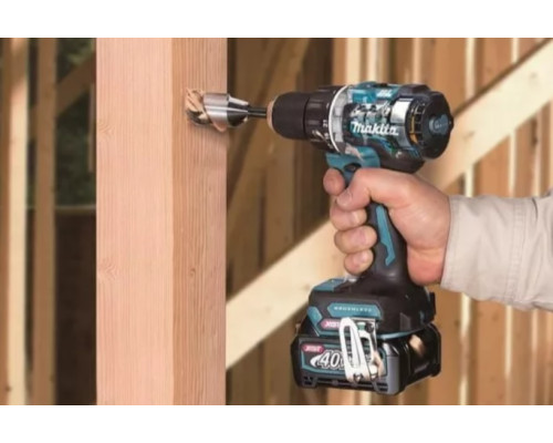 Купить Аккумуляторный шуруповерт Makita XGT (HP002GA201)