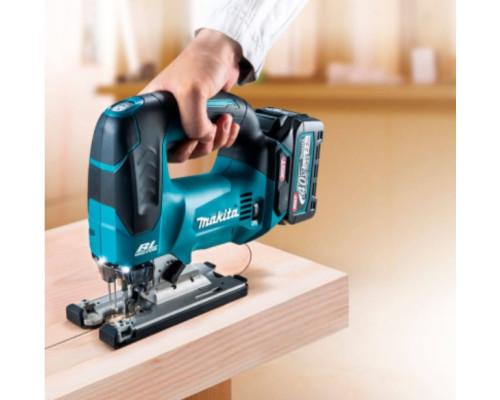 Купити Акумуляторний лобзик Makita XGT 40 V Max JV002GZ, без акб і з/п