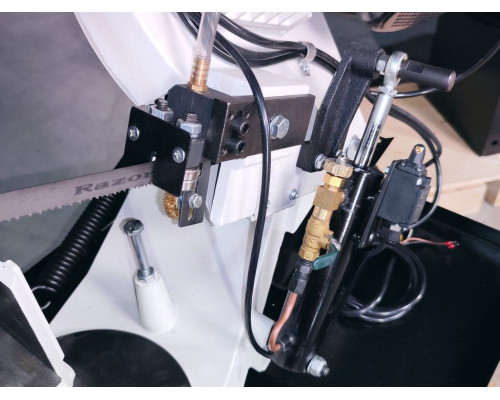 Купить Ленточная пила по металлу MAST Metalltechnik M-BS712R 400V