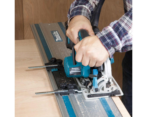 Купить Аккумуляторная дисковая пила Makita DHS 680 Z (каркас) (DHS680Z).
