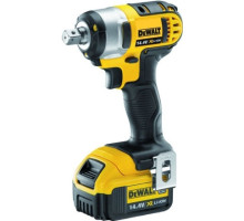 Гайковерт DeWALT DCF830M2