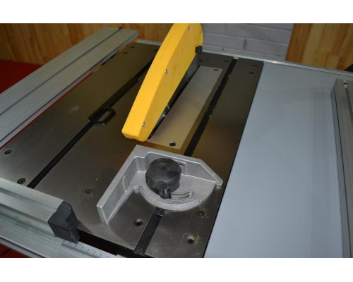 Купити Циркулярна пила Holzmann TS 250 (TS250_400V)
