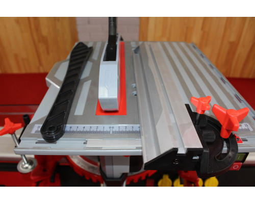 Купить Пила торцовочно-циркулярная Holzmann TK 305 (TK305_230V)