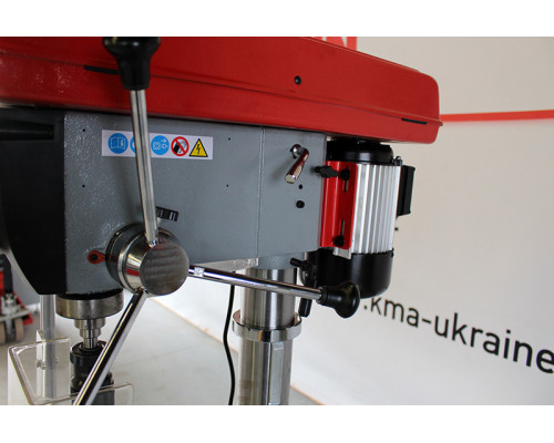 Купить Сверлильный станок Holzmann SB 2516H