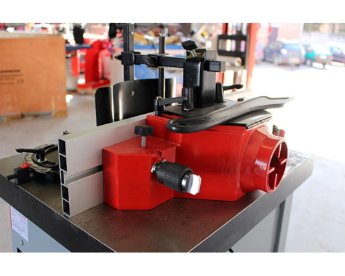 Купить Фрезерный станок по дереву Holzmann FS 160SOLID