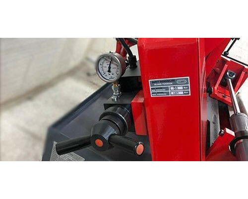 Купить Полуавтоматическая ленточная пила по металлу Karmetal KDG 300x500