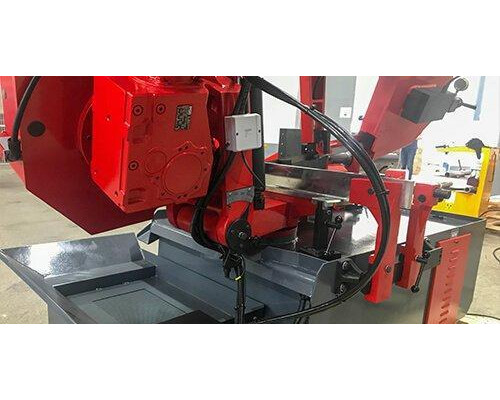 Купить Полуавтоматическая ленточная пила по металлу Karmetal KDG 400x580