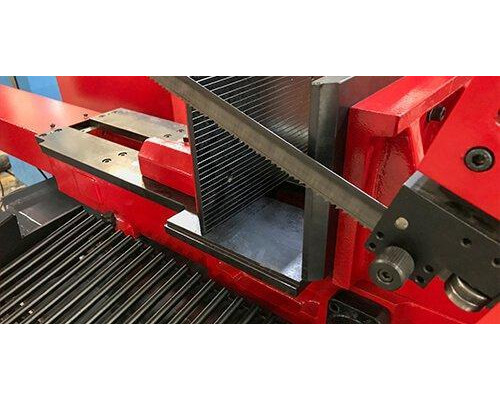 Купить Полуавтоматическая ленточная пила по металлу Karmetal KSA 300x400